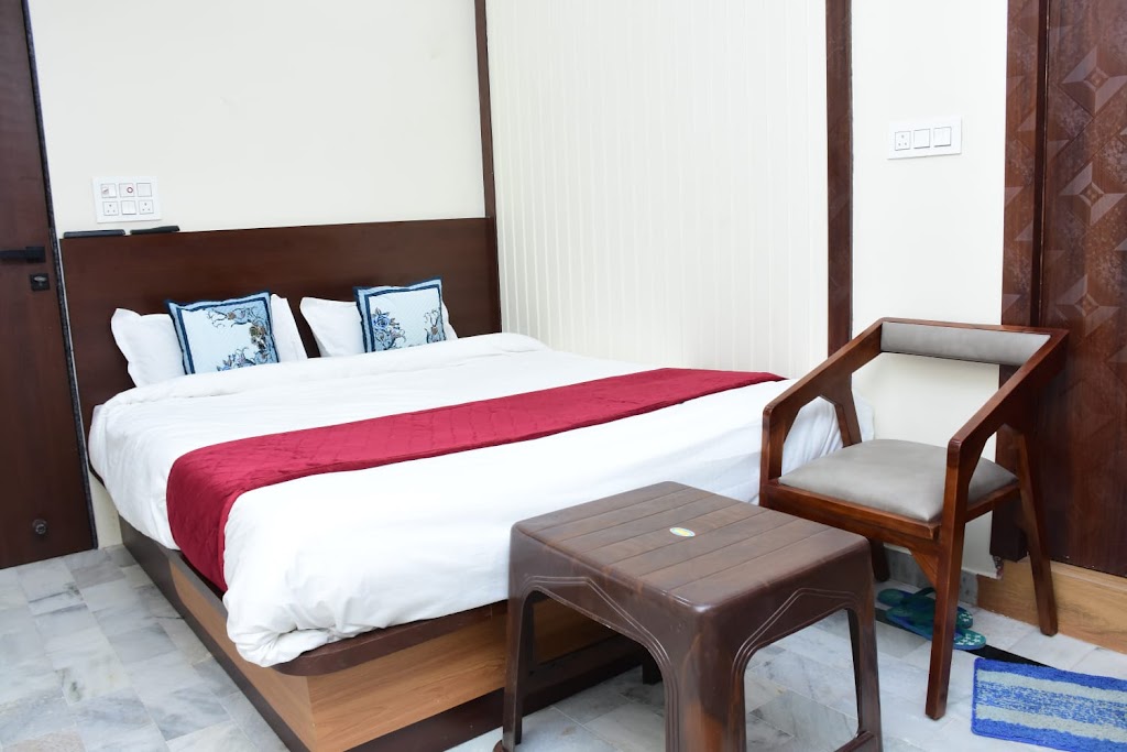 Hotel Ora Inn