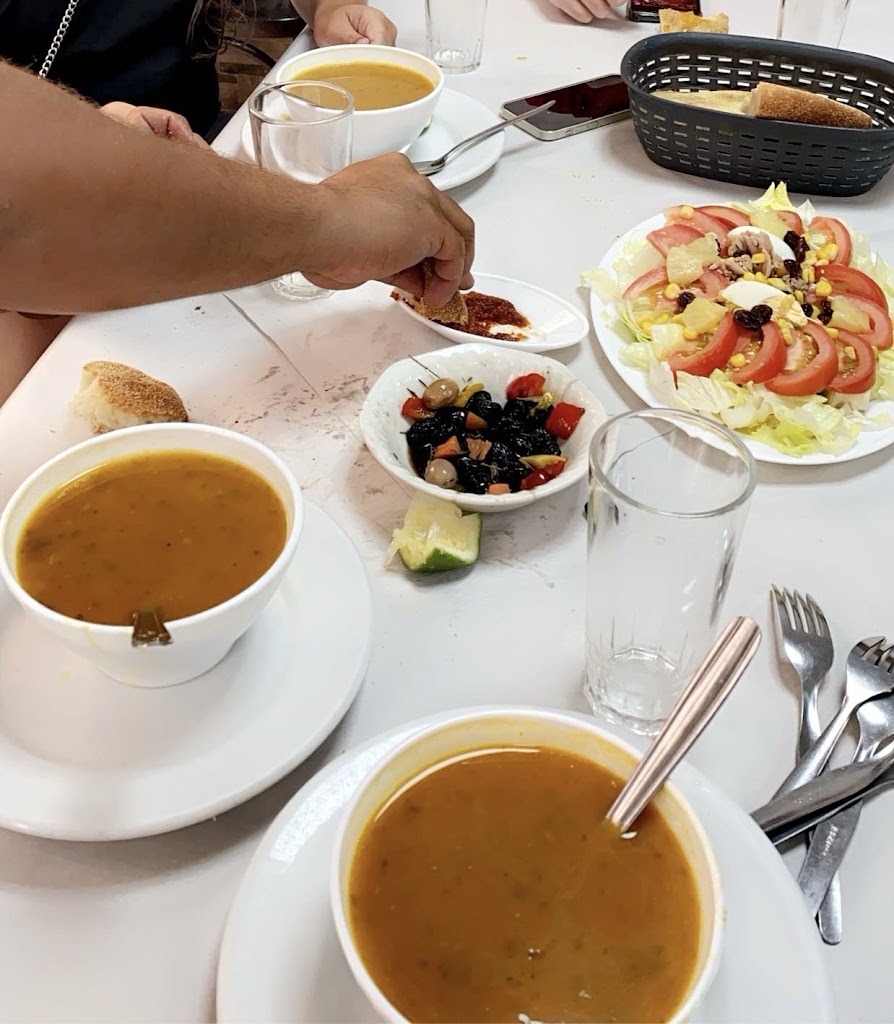 Restaurante el nakhil — Comida y bebida