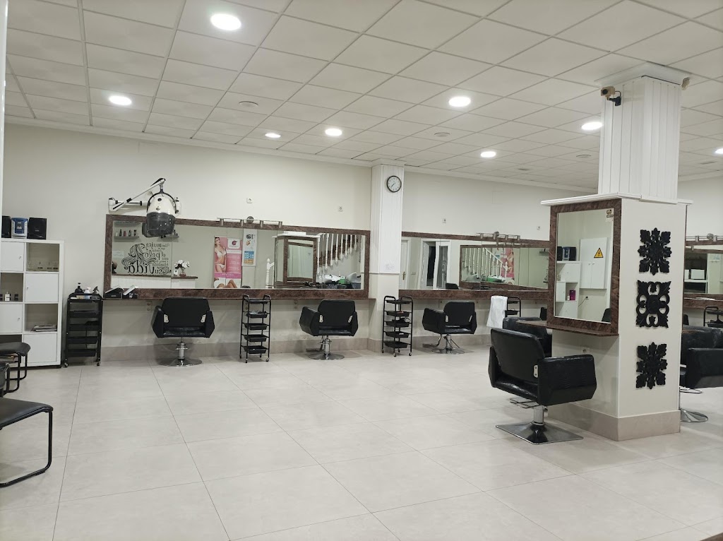 Academia de Peluqueria y Estetica Romero S.L.