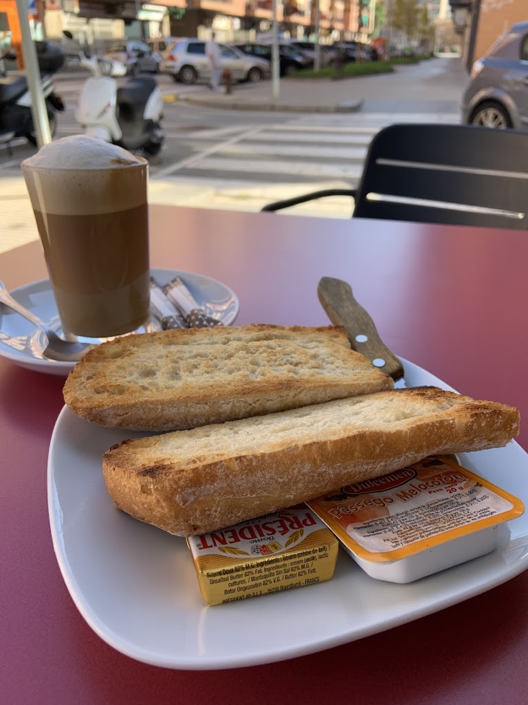 Bar-Cafeteria La Cantonada