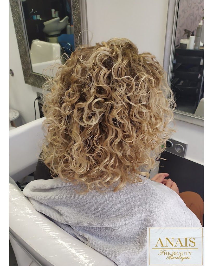 Peluqueria Y Estetica Anais — Peinado