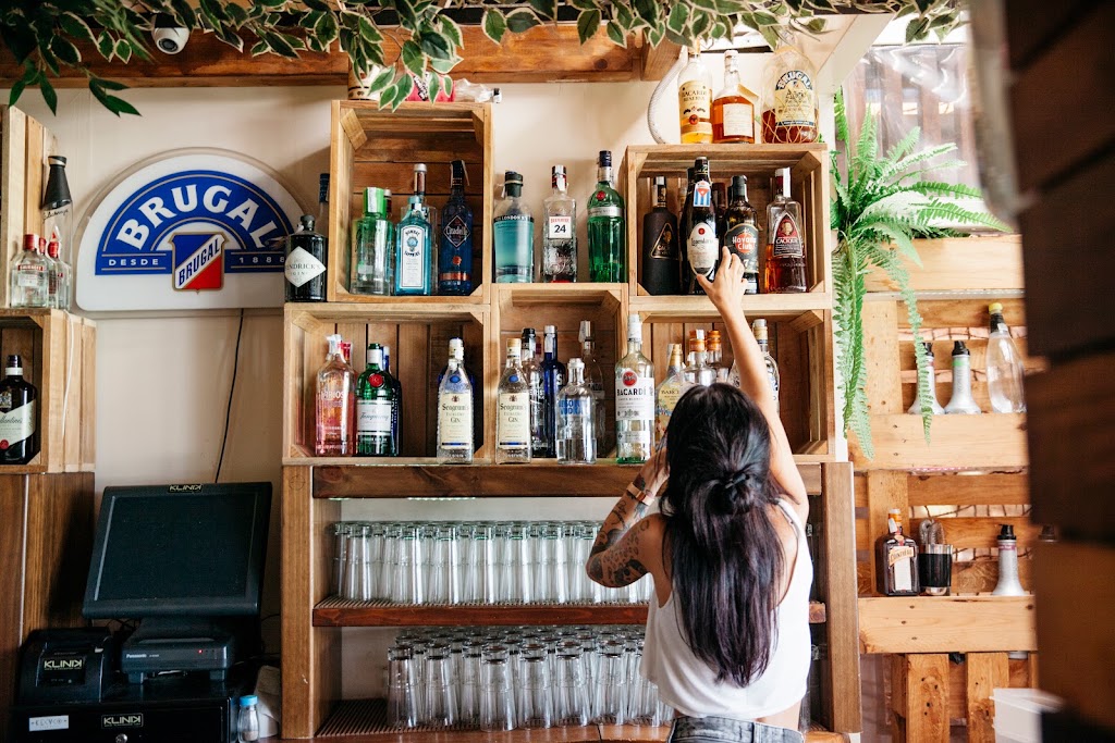 Lombok food + drinks + club — Ambiente