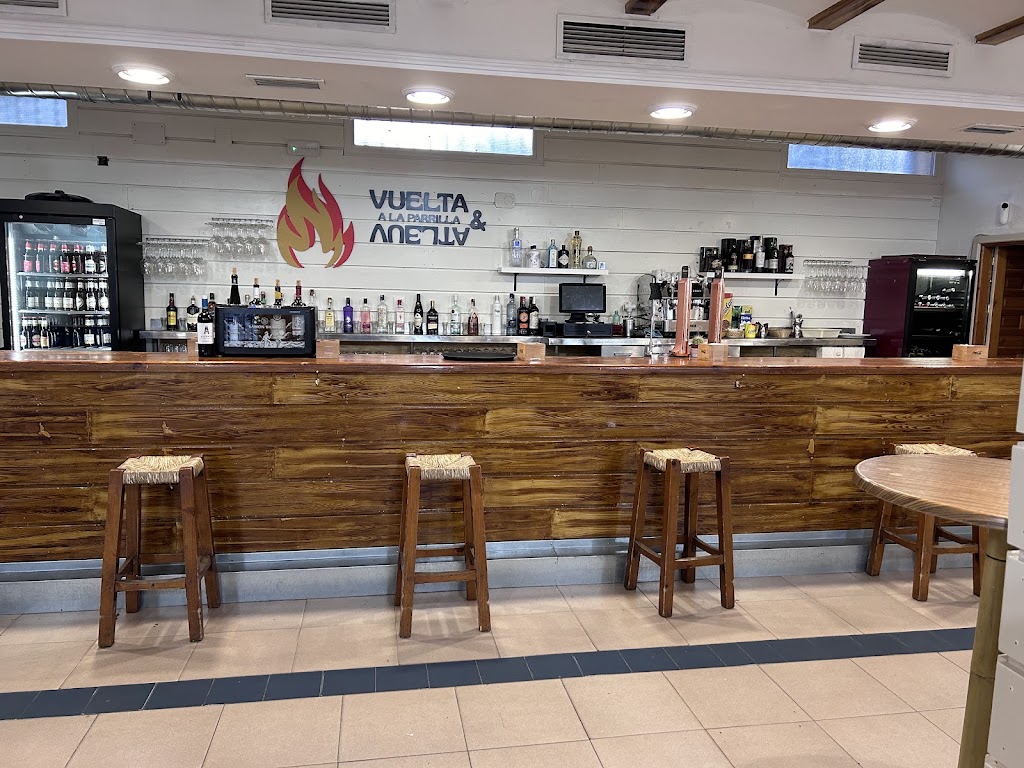 Vuelta y Vuelta Restaurante — Ambiente