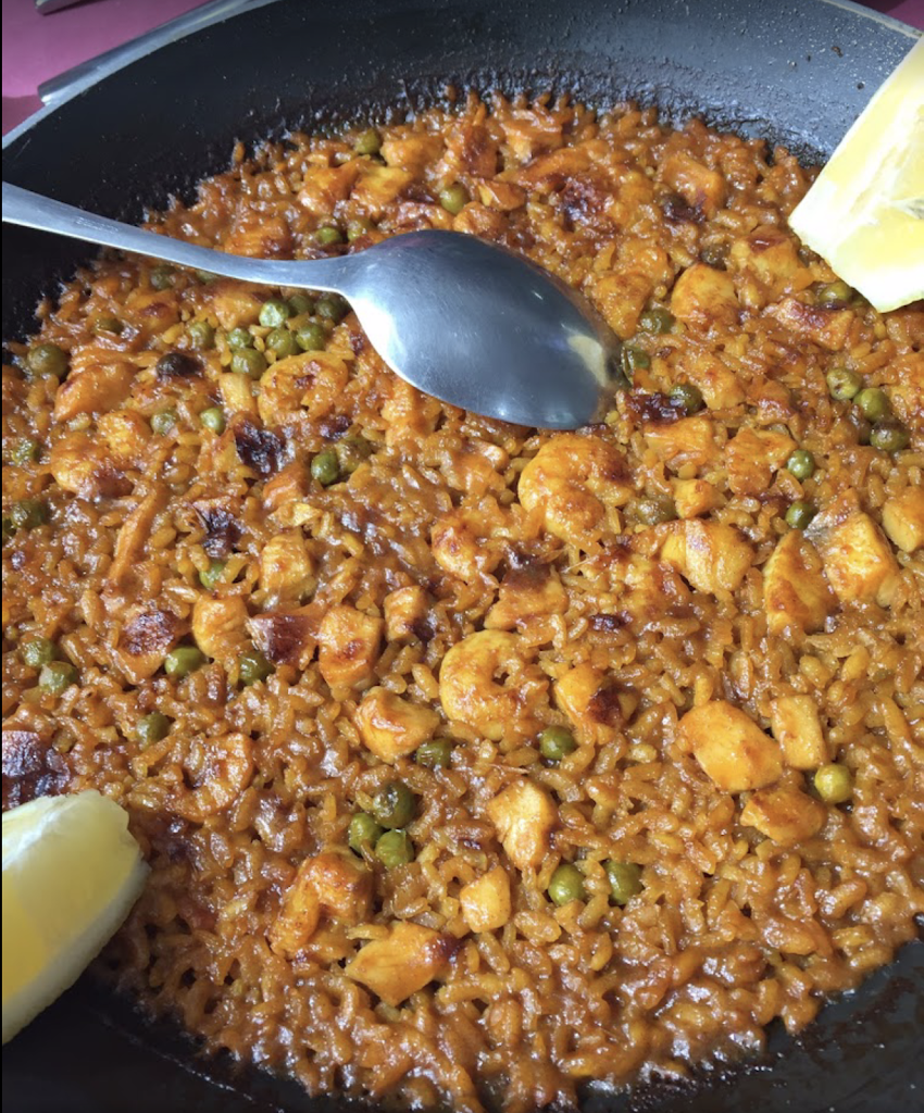 Bar restaurante El Manjar — Comida y bebida