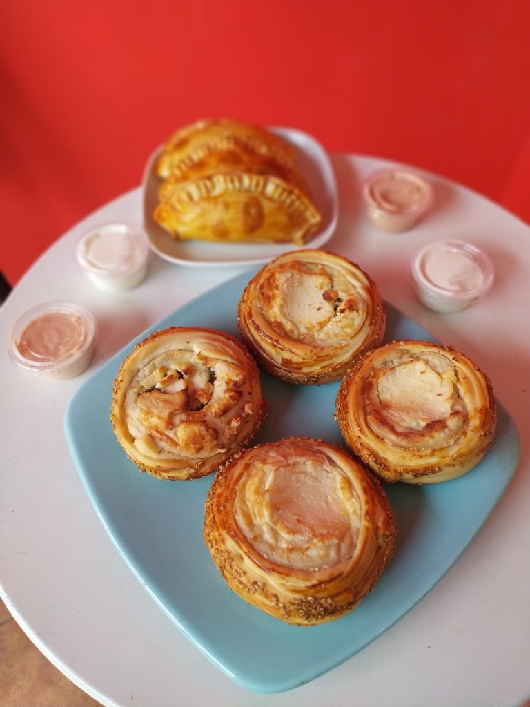 Tastaolletes Sant Feliu — Comida y bebida