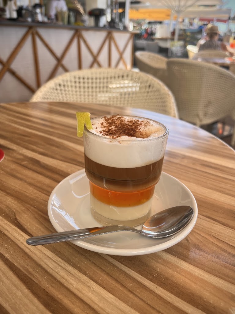 Cafe Waikiki Beach — Mas recientes