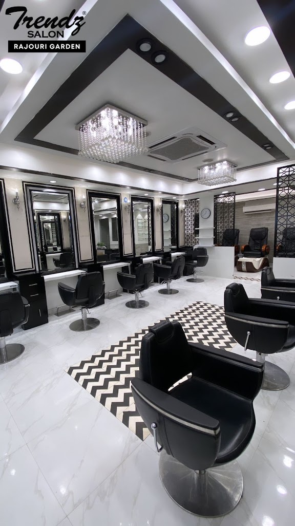 Trendz Salon Rajouri Garden Training Institute Makeover By Megha J Goyal