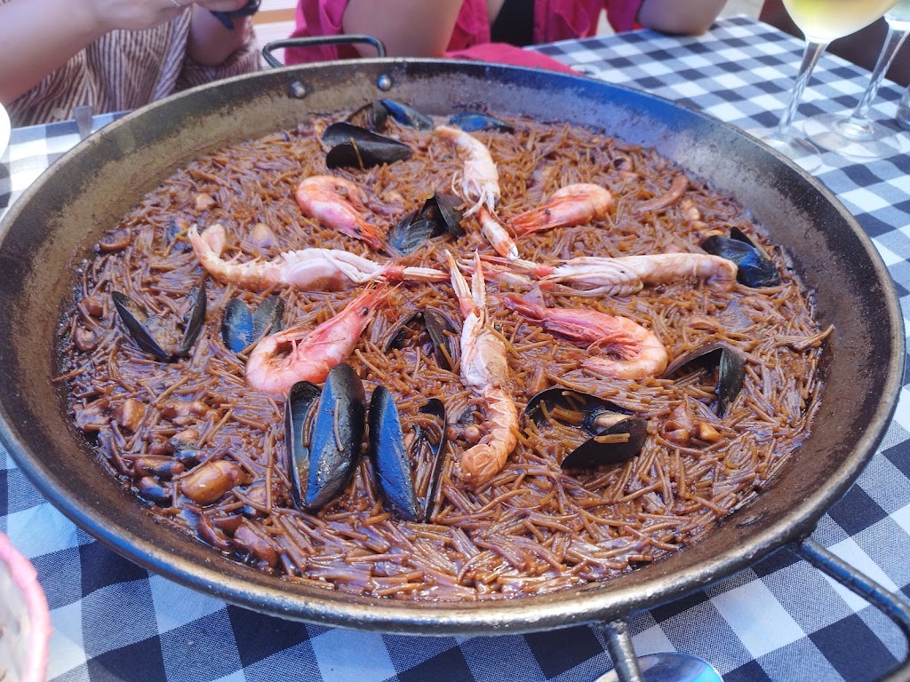 KOMO PEZ — Paella