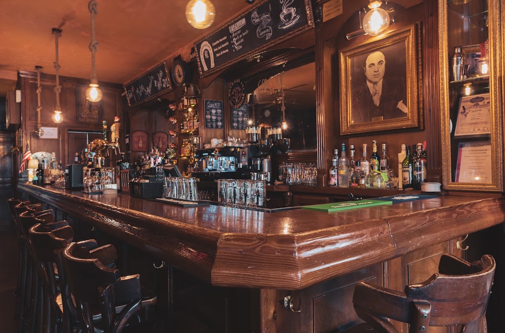 Capone cocktail-bar — Ambiente