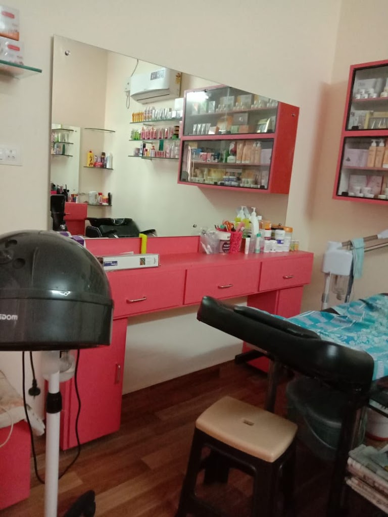 Kusum S Beauty Parlour