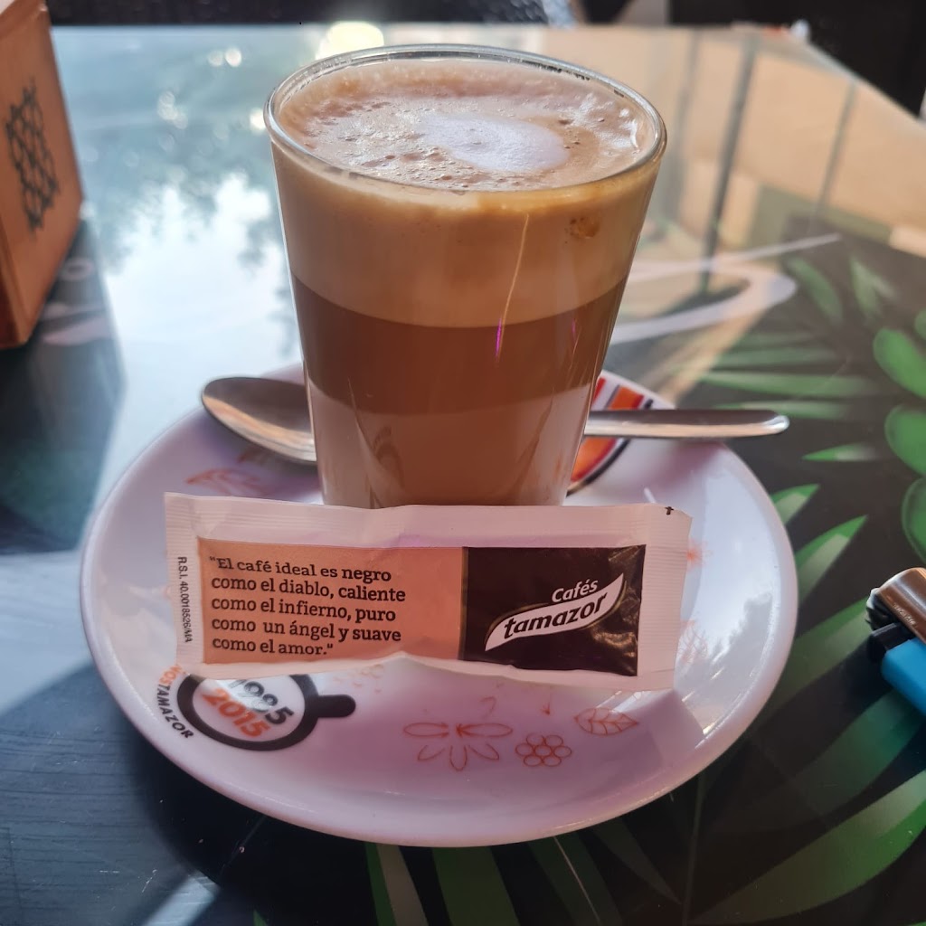 Bajamar — Comida y bebida