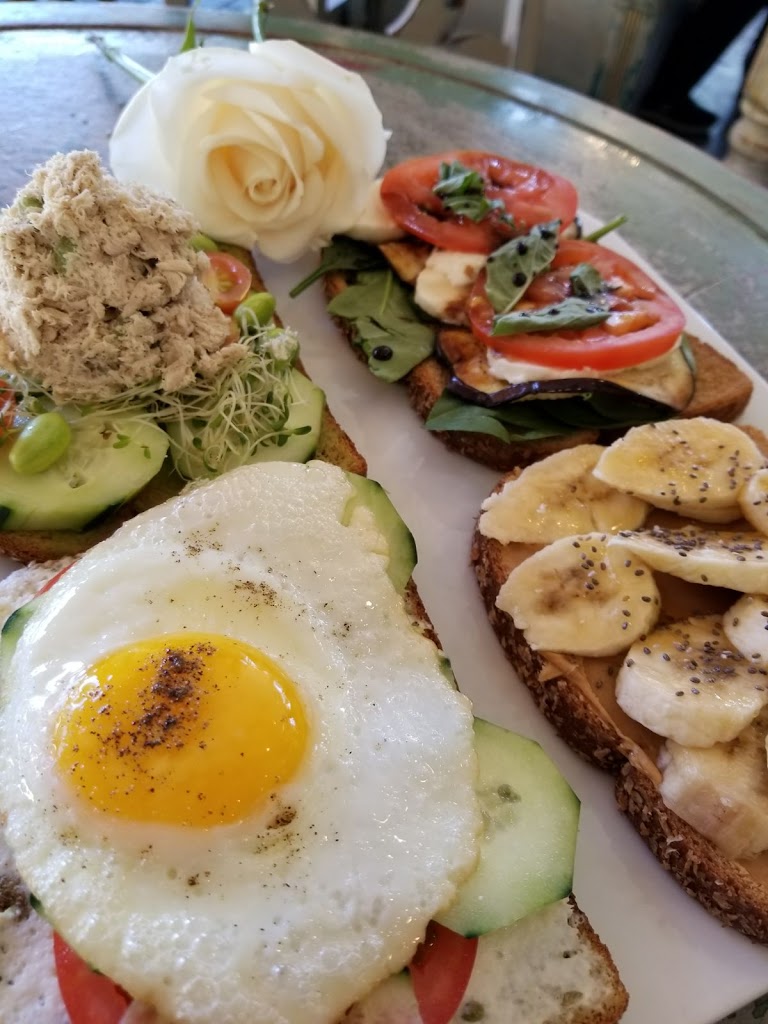 Avocado toast