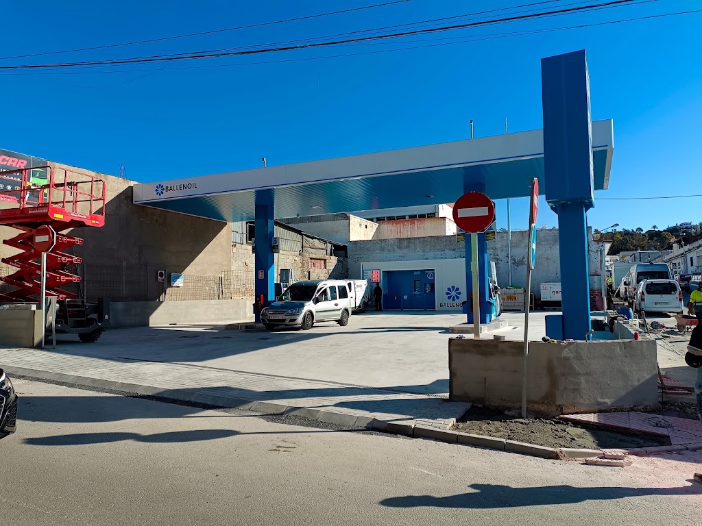 Ballenoil Marbella II — Surtidor de combustible
