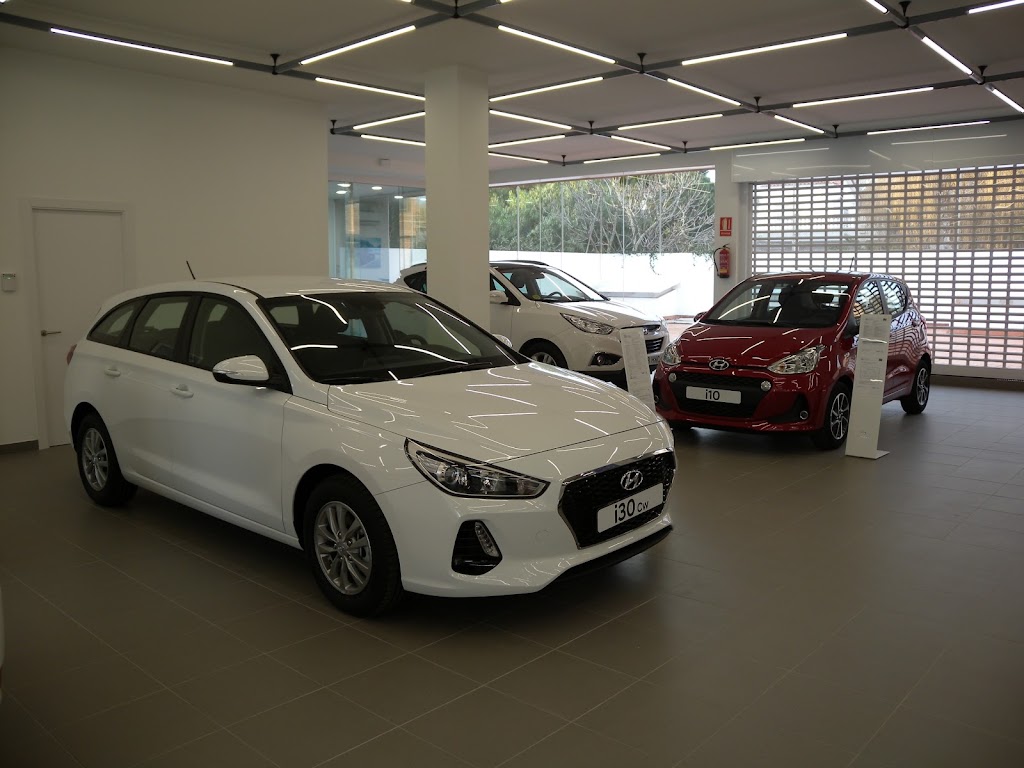 Concessionari Hyundai Motorprim Movento — Interior