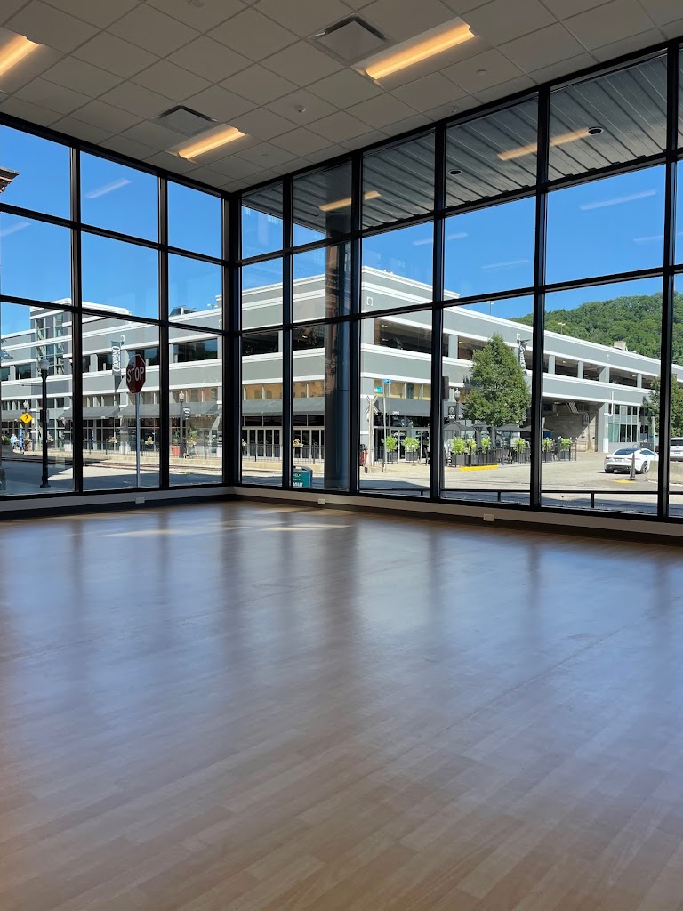  Schoolhouse Yoga Pittsburgh, Strip District