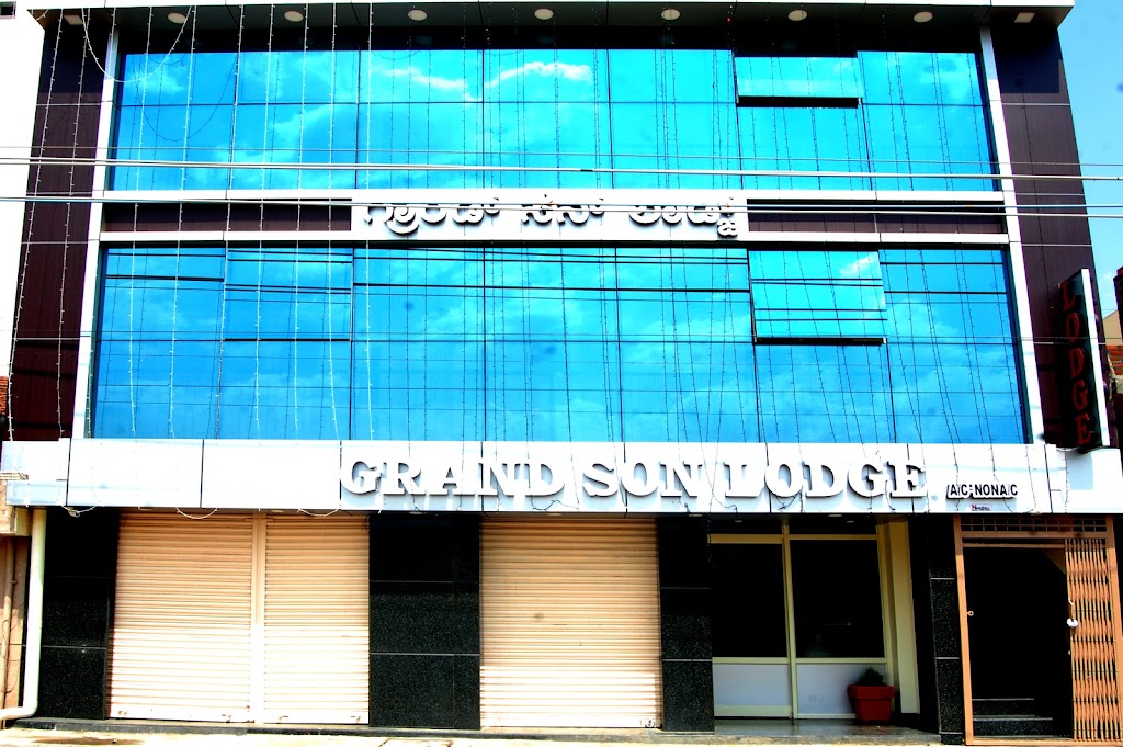 Grand Son Lodge