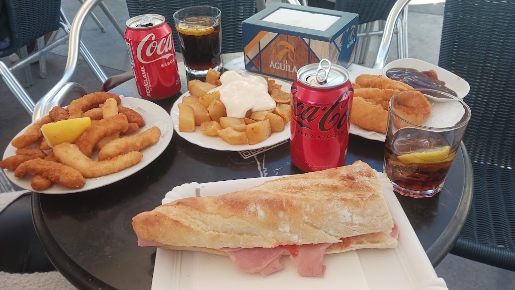 Can Llaunes — Comida y bebida