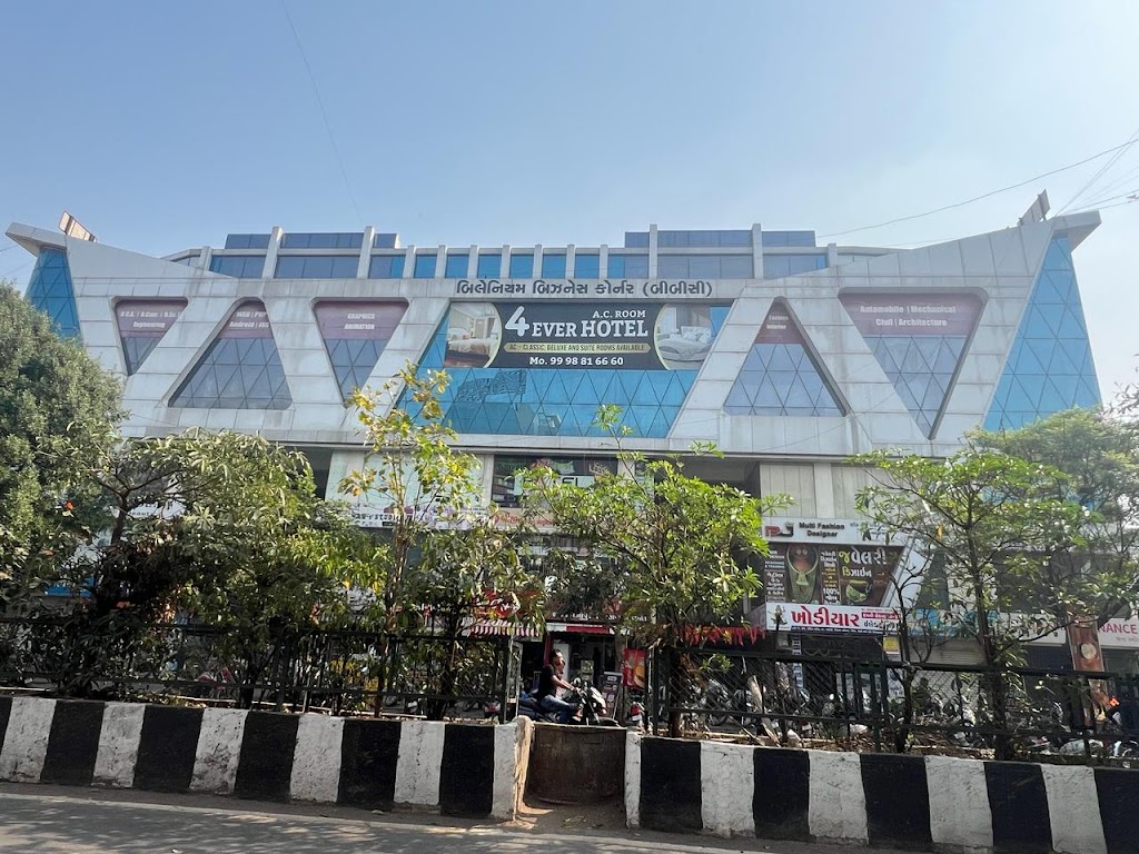 4 Ever Hotel Surat