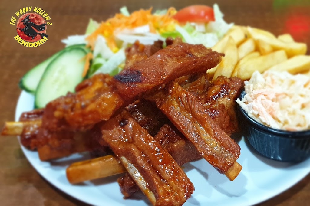 Wooky Hollow 2 — Comida y bebida