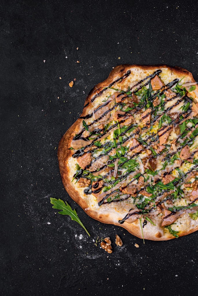 Home Pizza - Pizzeria Castelldefels — Comida y bebida