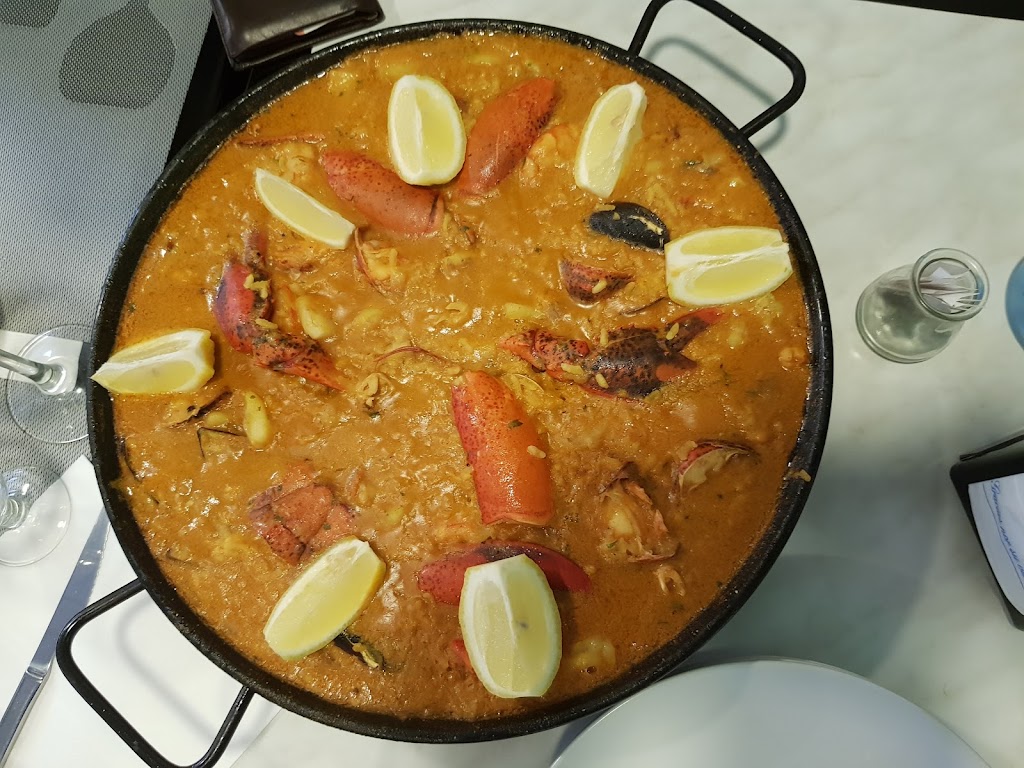 Restaurante Platillo's — Comida y bebida