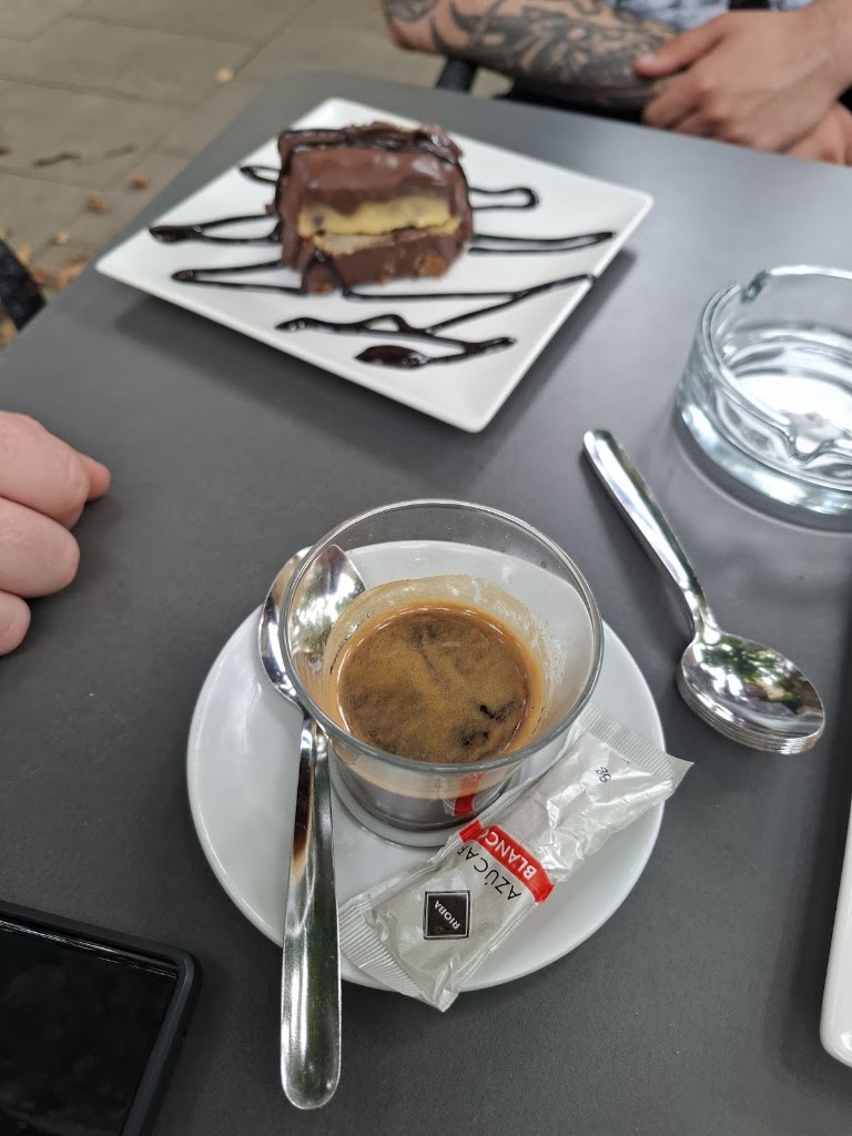 cafe maravillas — Cafe