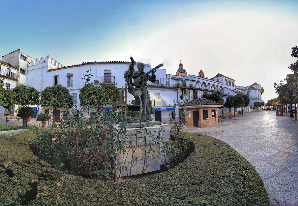 Monumento a Enrique Montoya