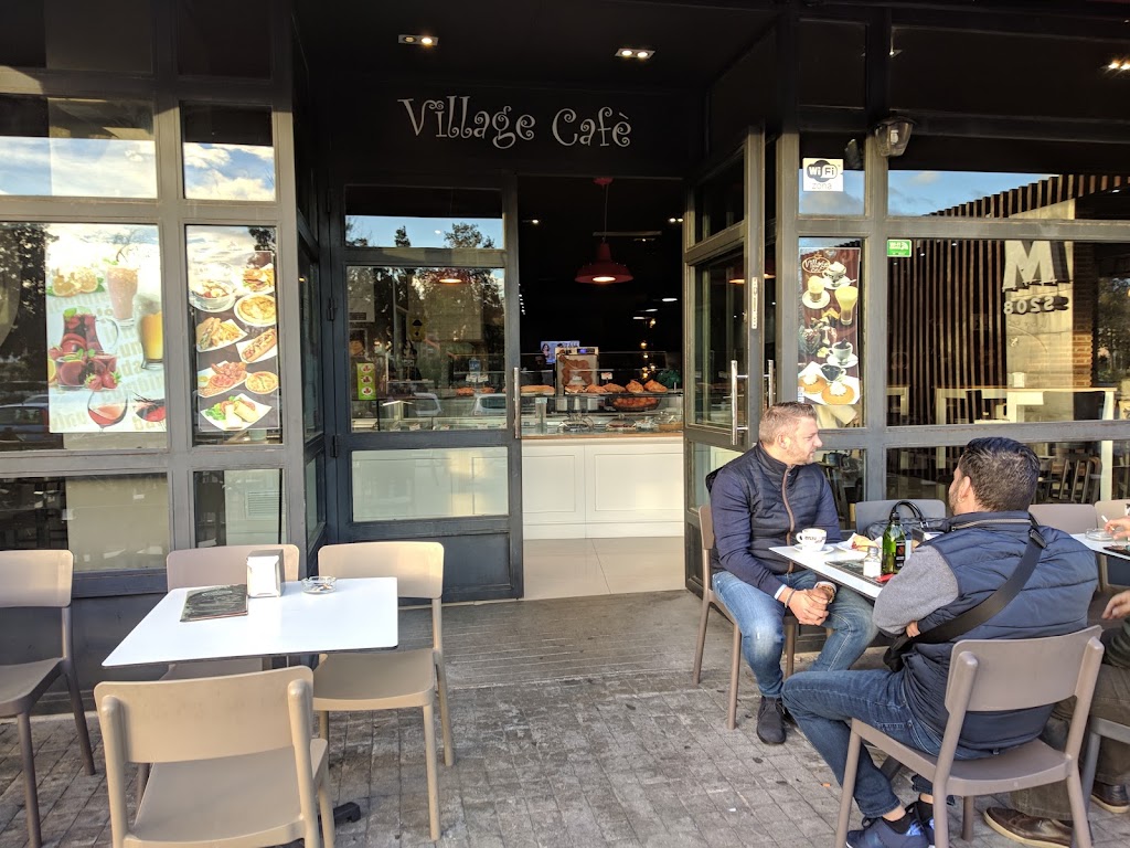 Village Cafe Sl — Ambiente