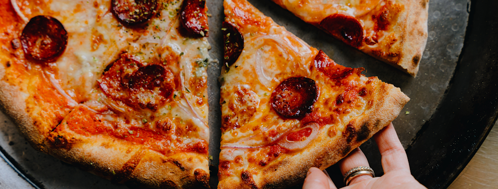 Pizza LAB — Comida y bebida