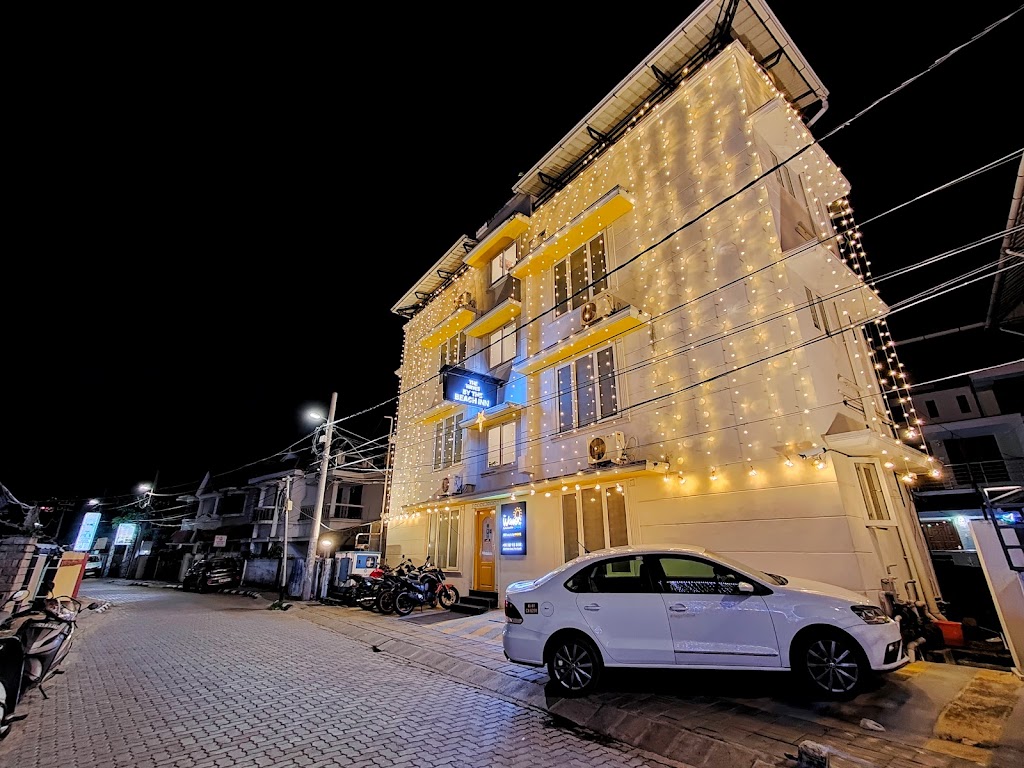The Waves By The Beach Inn