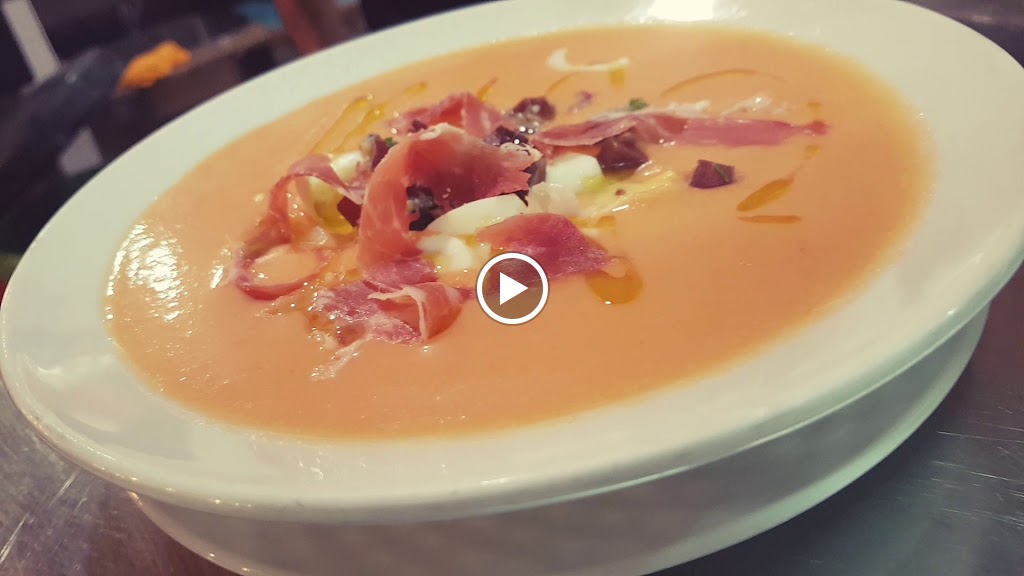 Restaurante Cafe Bar "La Capilla" — Videos
