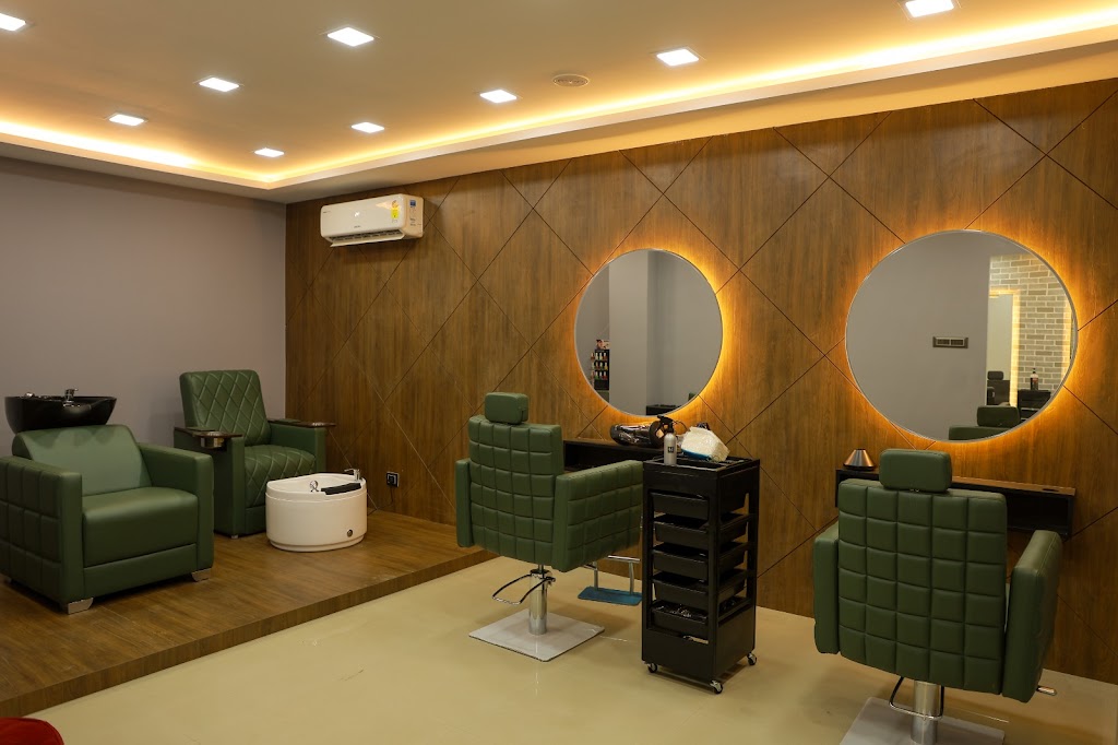 Cuts Comb Madambakkam