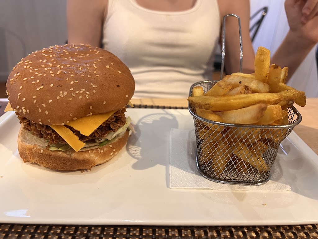 Sergio's Bar & Cafeteria - Restaurantes Nerja — Comida y bebida