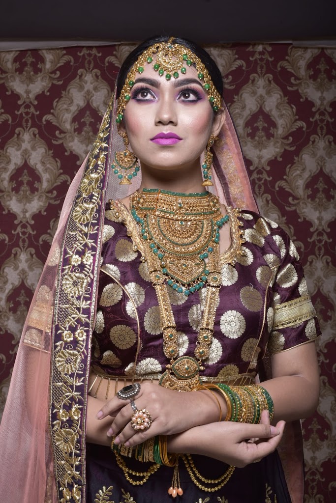 Step N Glow Ladies Salon Makeup Studio