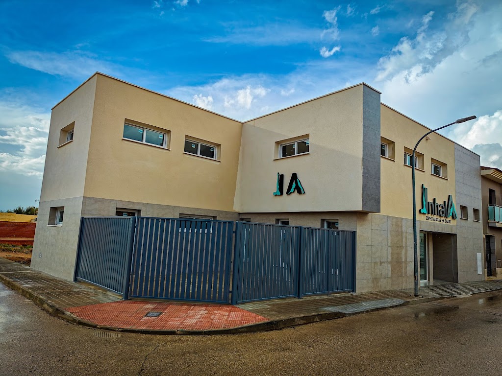 Inhala. Centro de Fisioterapia y Pilates. Especialistas en salud