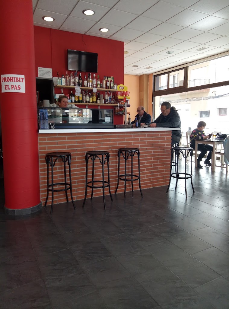 Bar Cafeteria La Mari — Ambiente