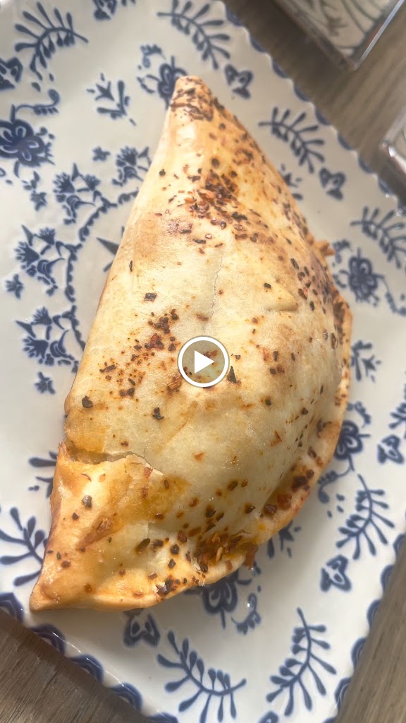 El Refugio Gastrobar — Videos