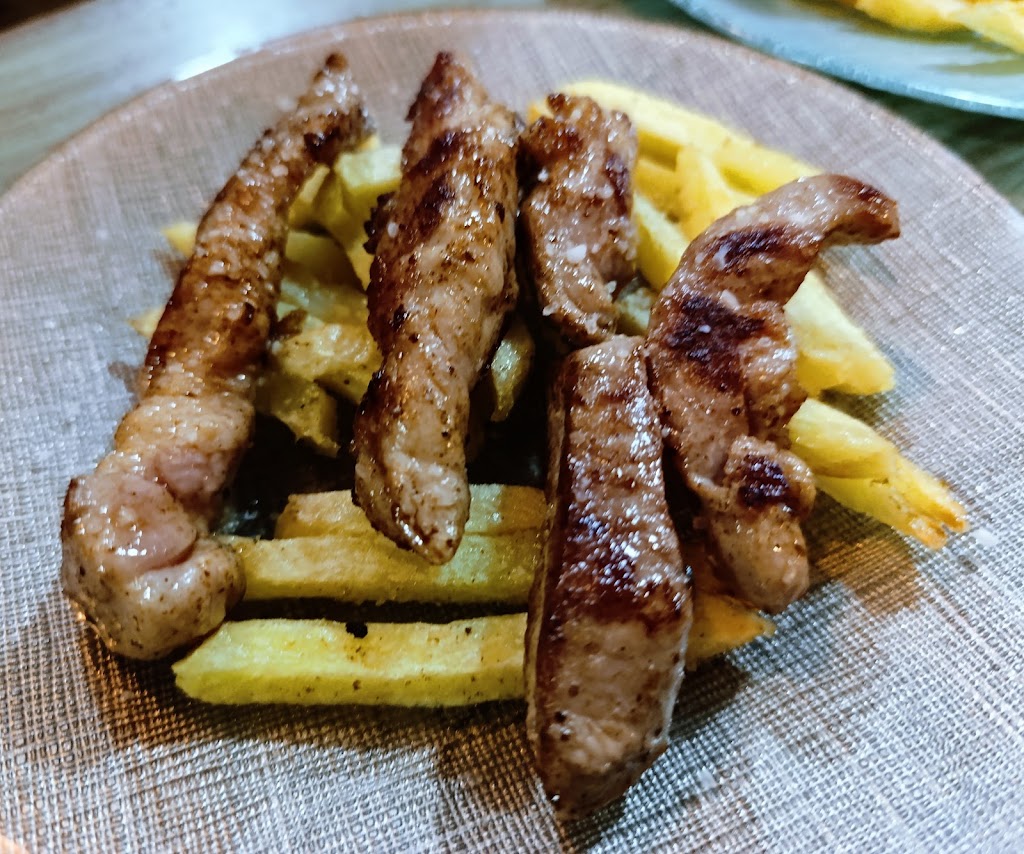 Bar El callejon del vino — Comida y bebida