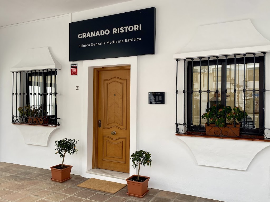 GRANADO RISTORI Clinica Dental & Medicina Estetica