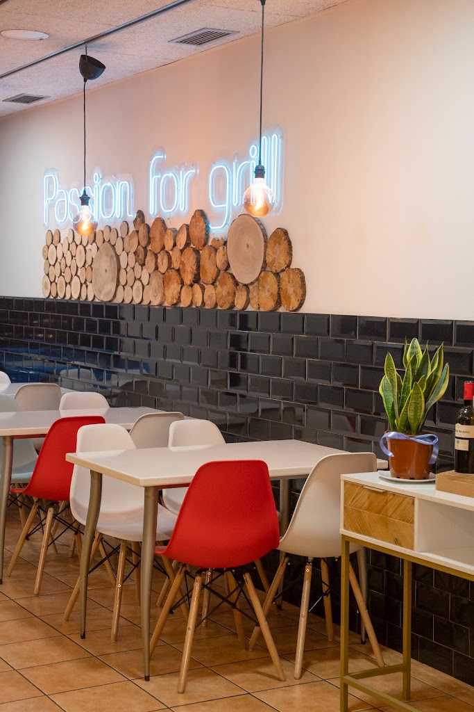 Tapas & Mas Restaurant