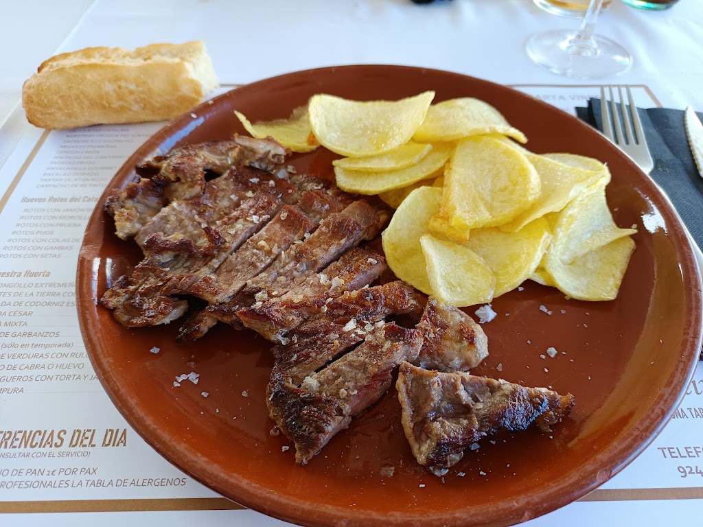 Restaurante Catalina Plaza — Comida y bebida
