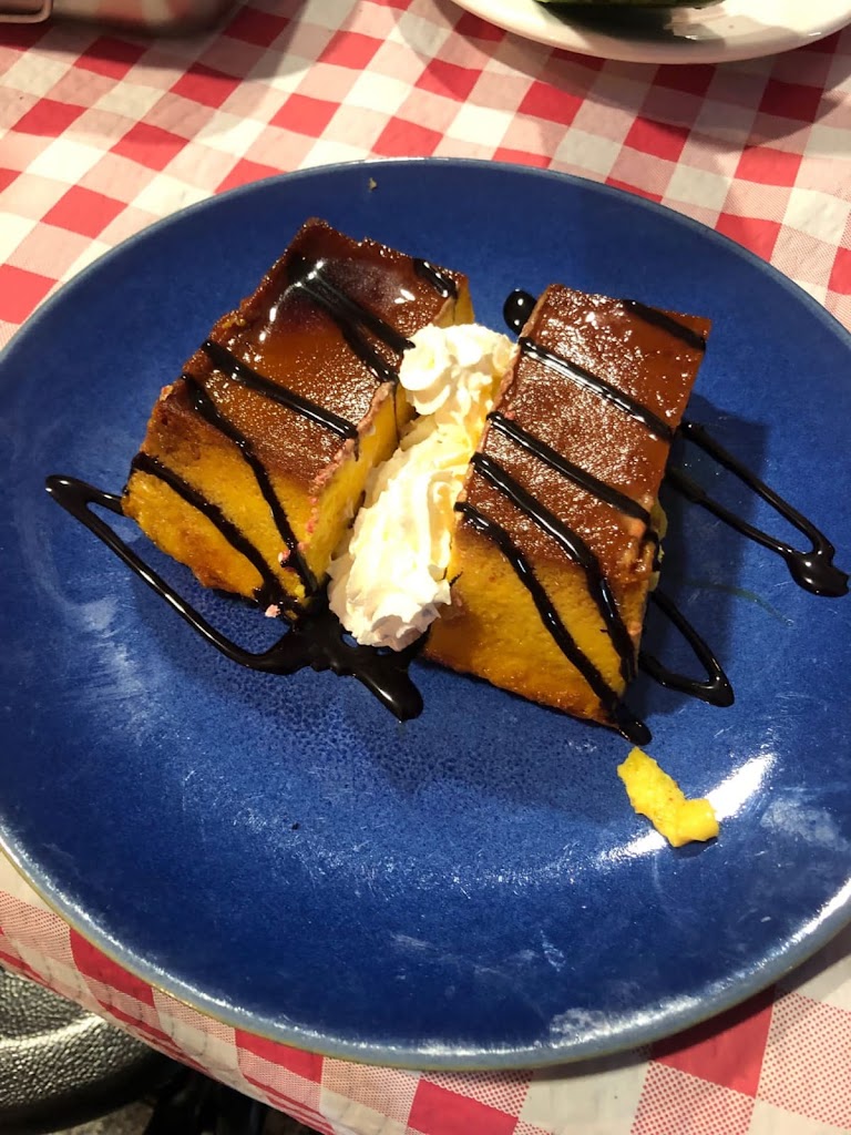 Bar Cafeteria Sacris — Comida y bebida