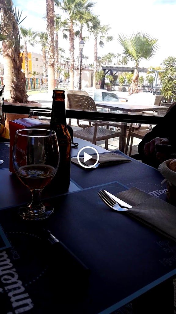 Restaurante Pimienta Rosa — Videos