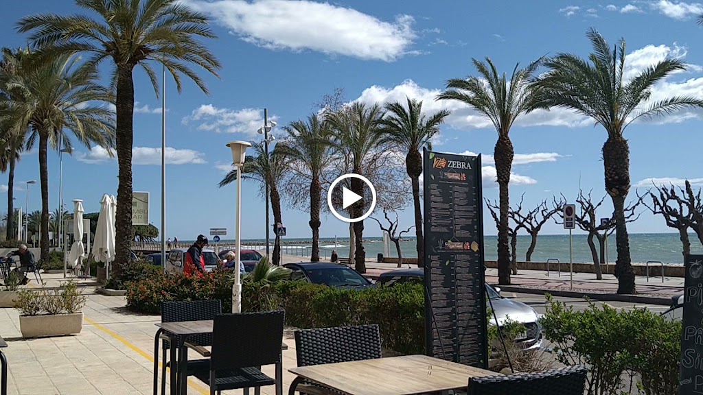 Pizzeria Zebra Playa Cambrils "Zebra Family" — Videos
