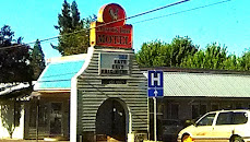 Hawks Inn Motel