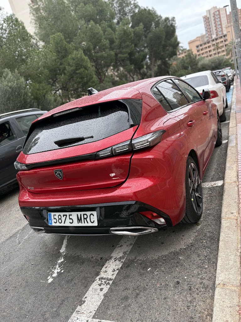 EPICUREEMPORIUM, S.L alquiler de coches y compraventa