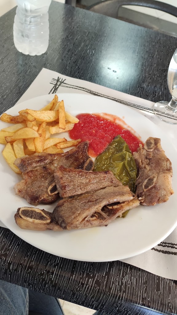 Bar ET — Comida y bebida