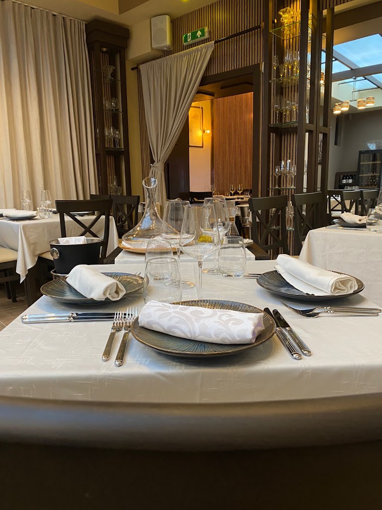 RESTAURANTE MR.KAPRIZ — Del propietario