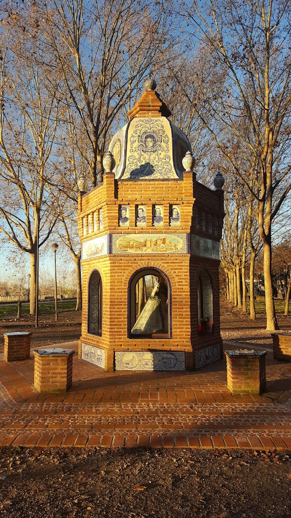 Monumento a la Virgen de Guadalupe