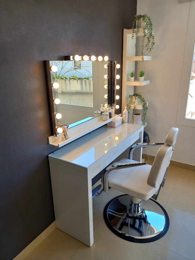 Salon de Belleza M — Del propietario